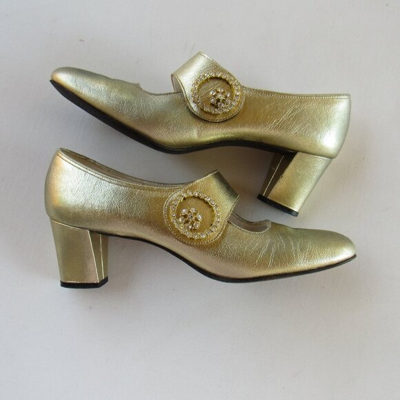Vintage Town & Country Mary Janes Women's Metallic Leather Gold Pumps Shoes - Picture 7 of 12